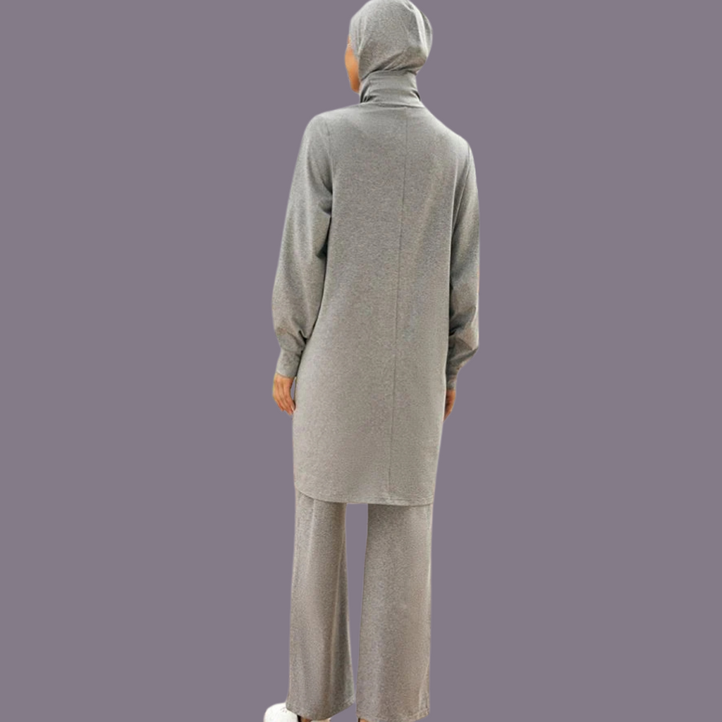 Modest 4 piece active wear with scarf